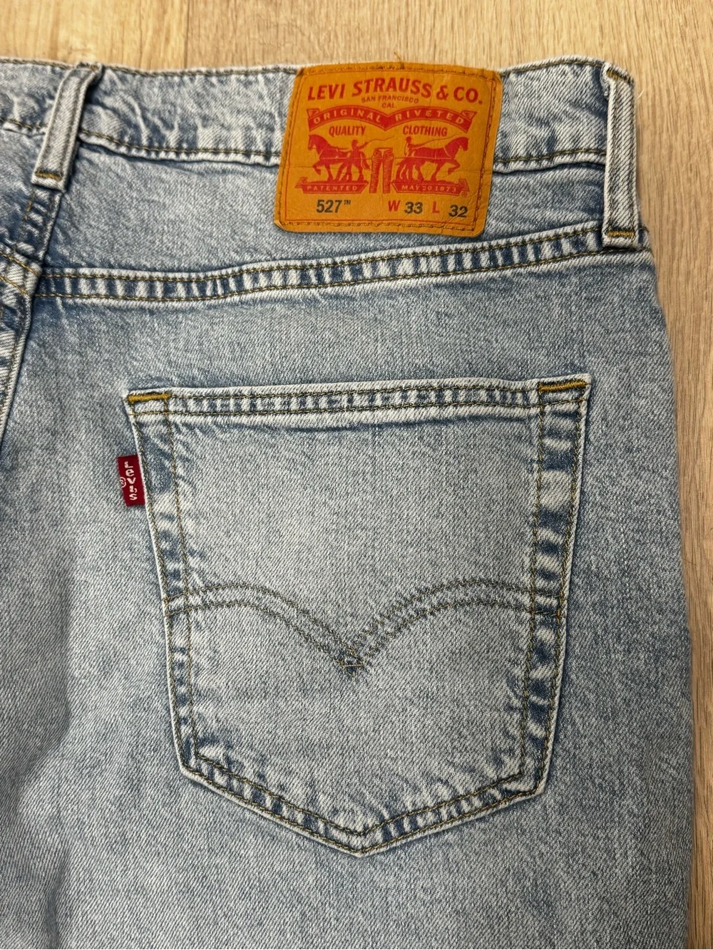 Levis 527 Jeans Mens 33x32 Blue Slim Bootcut Light Denim Western Cowboy Fade